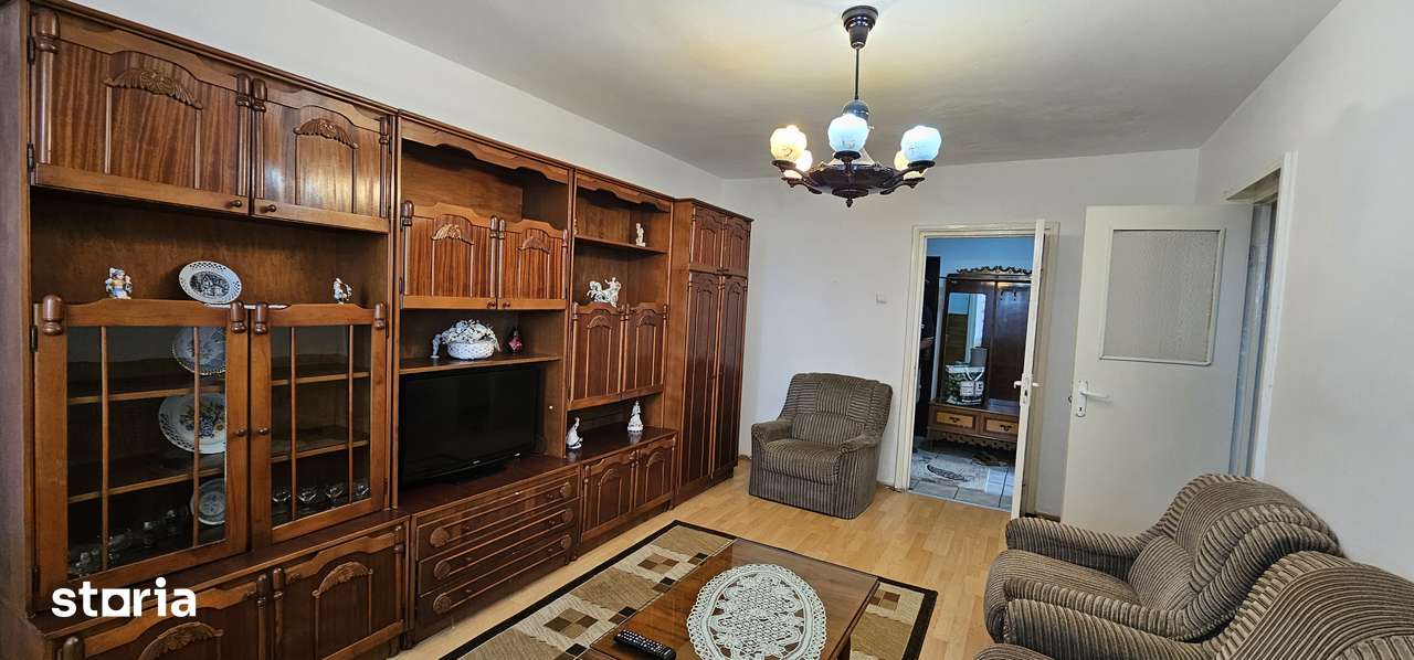 Vand apartament de 2 camere, decomandat situat pe str.Rahovei — fotografia 3