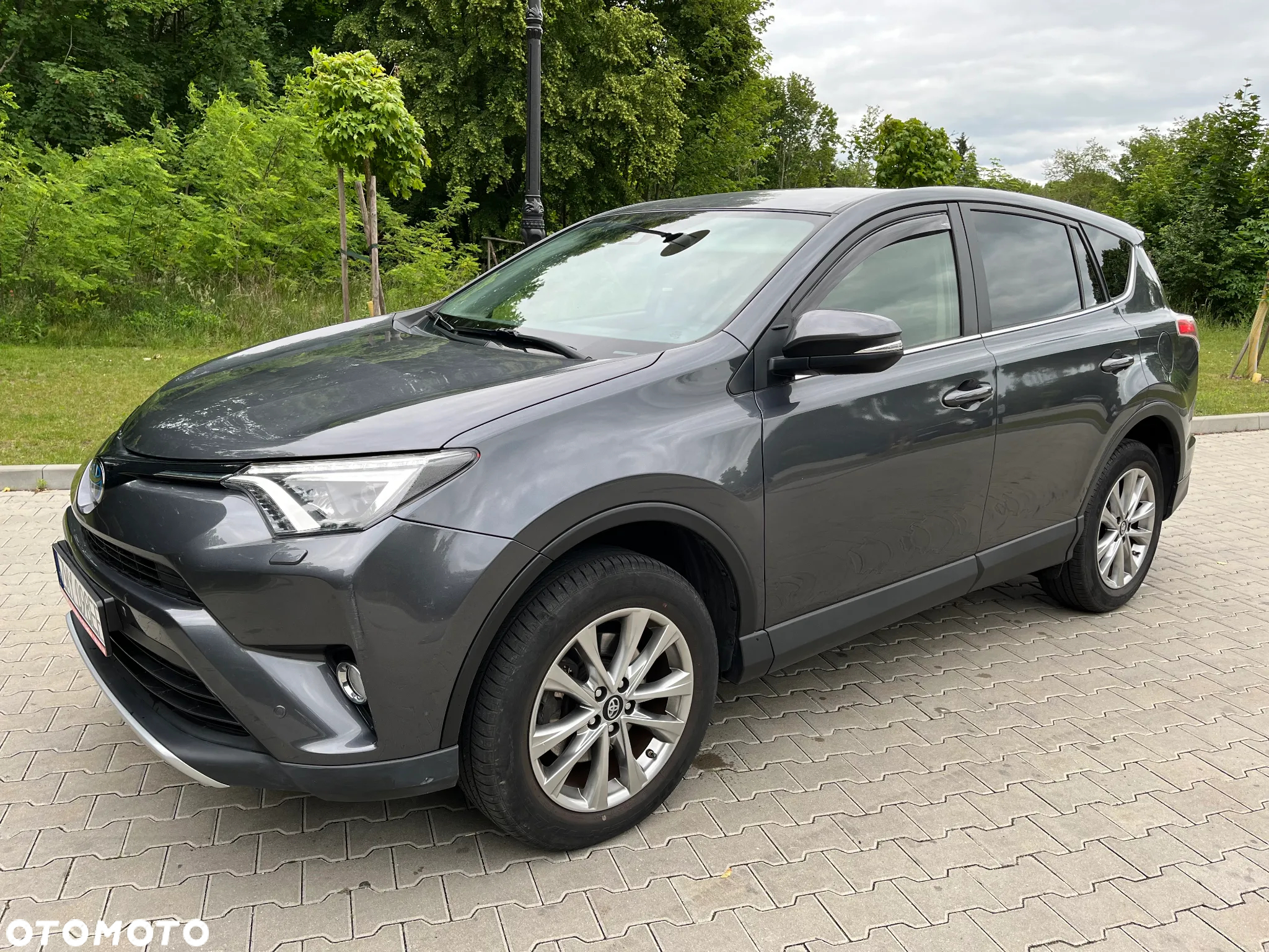 Toyota RAV4 - 2