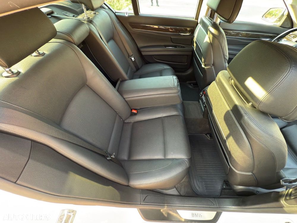 BMW Seria 7 730d - 10