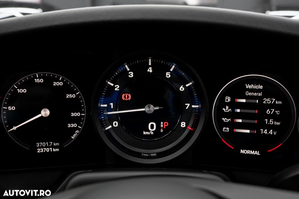 Porsche 911 Carrera PDK - 9