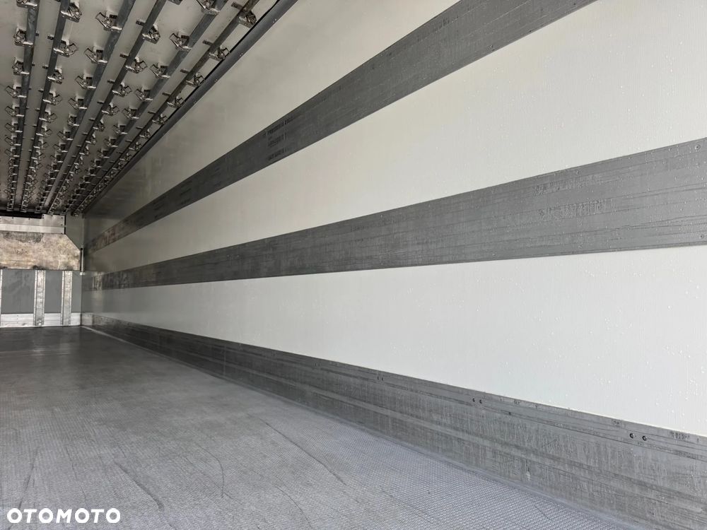 Krone Hakowa, Carrier Vector HE19, Nowe opony!! - 15