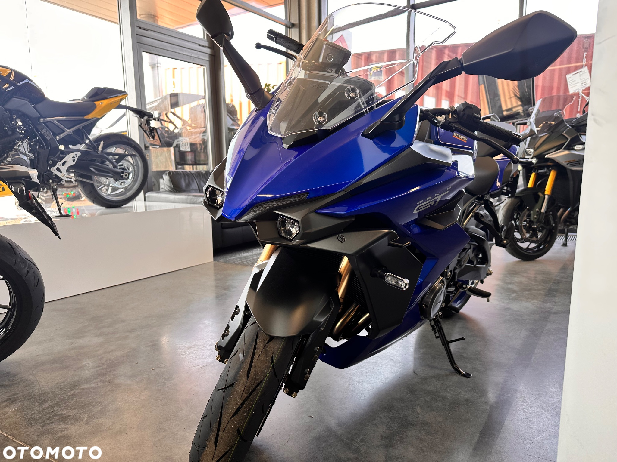 Suzuki GSX 1000 - 3