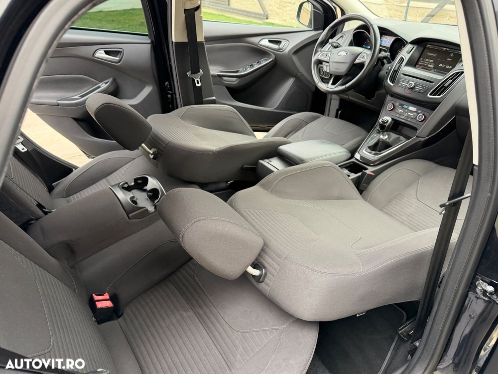 Ford Focus 1.5 TDCi Titanium - 13