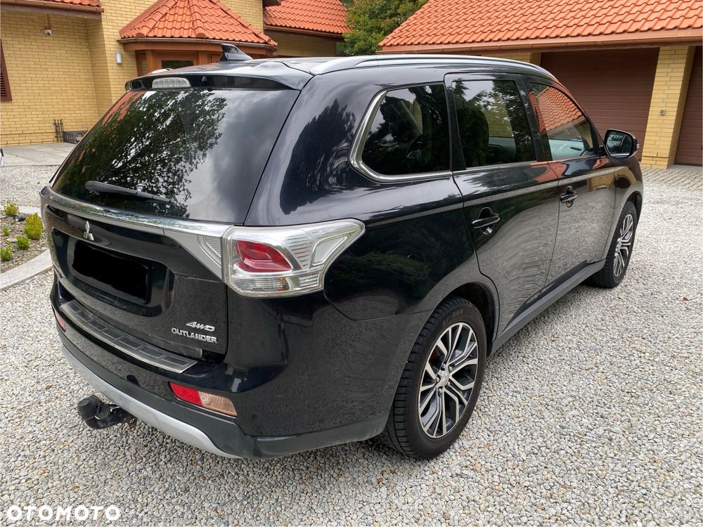 Mitsubishi Outlander 2.0 Instyle Navi CVT - 6