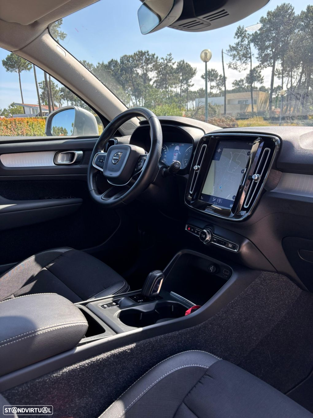 Volvo XC 40 1.5 T3 Momentum Plus Geartronic - 11