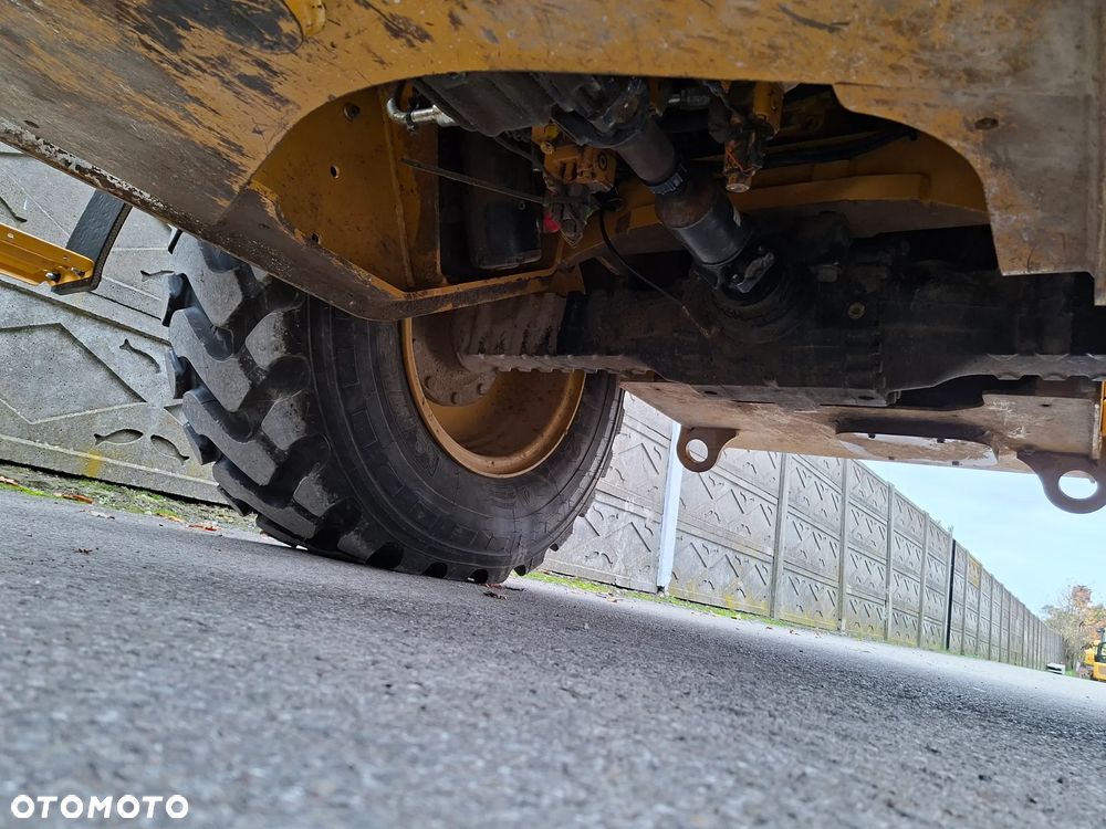 Caterpillar CAT 914 M - 30