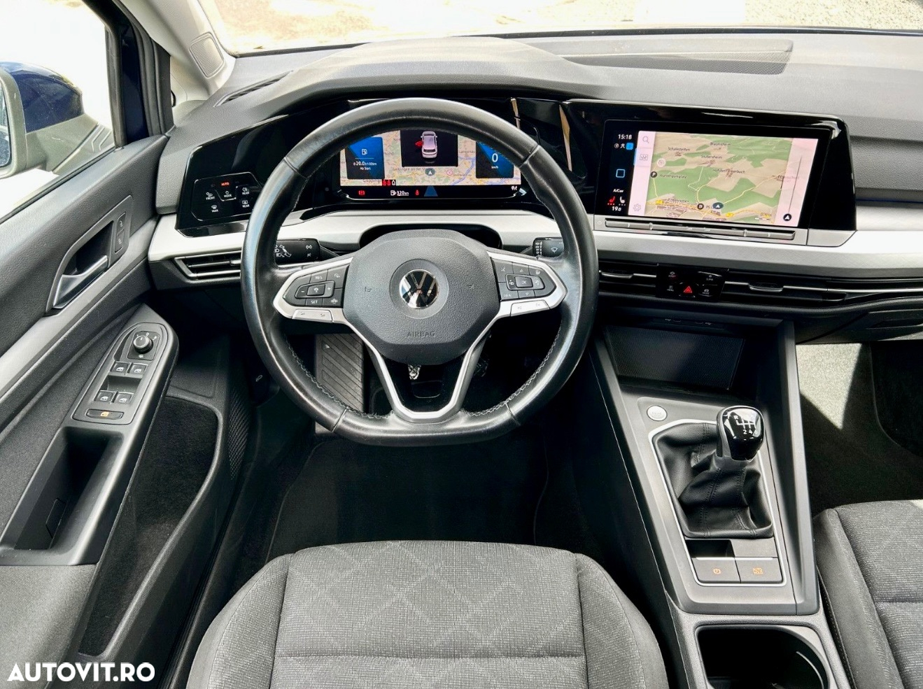 Volkswagen Golf - 6