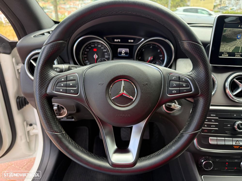 Mercedes-Benz CLA 180 d Shooting Brake Urban - 26