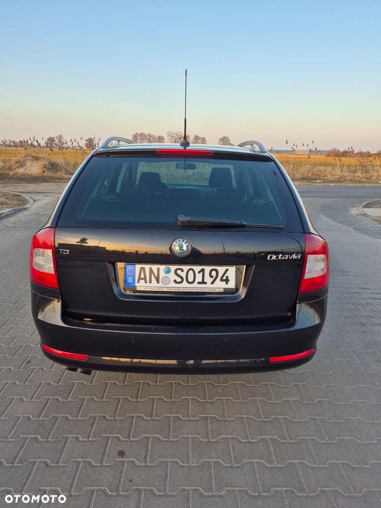 Skoda Octavia 2.0 TDI Edition 100 DPF - 5