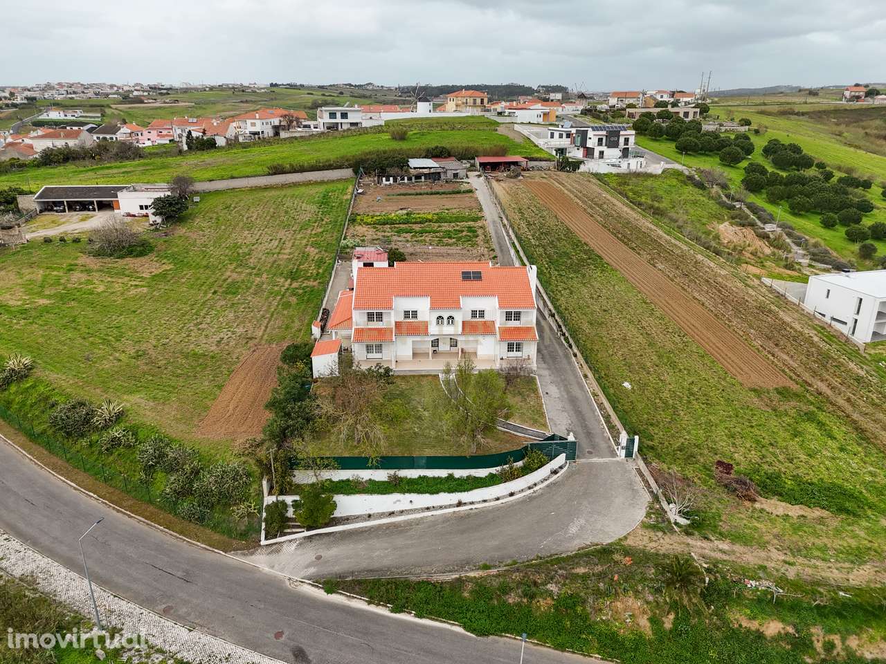 Moradia T5 na Gondruzeira-Ponte de Rol, Torres Vedras - Grande imagem: 4/22