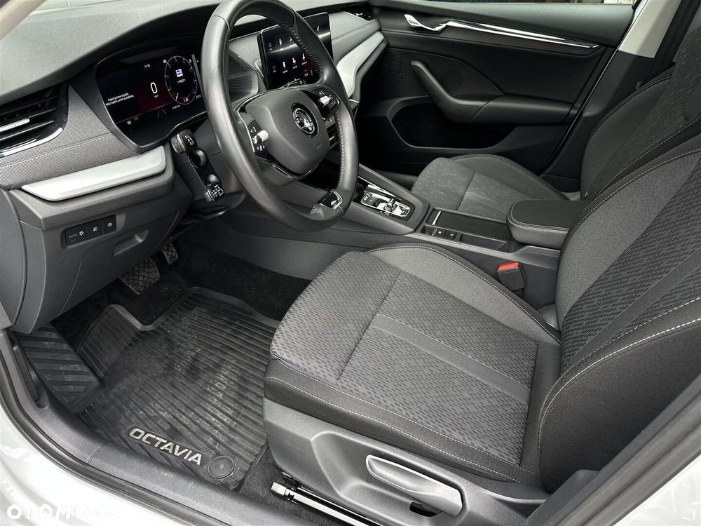 Skoda Octavia 2.0 TDI 4x4 Style DSG - 12