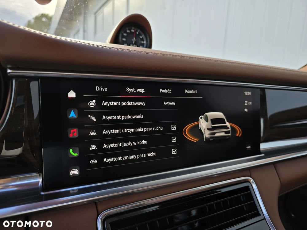 Porsche Panamera 4 Platinum Edition - 32