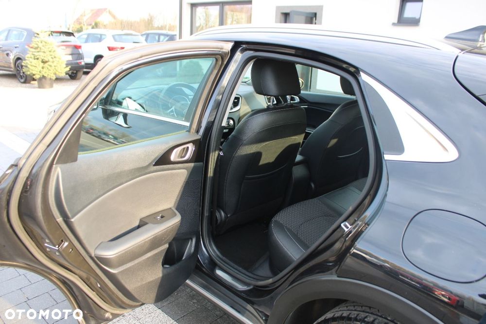 Kia XCeed - 20