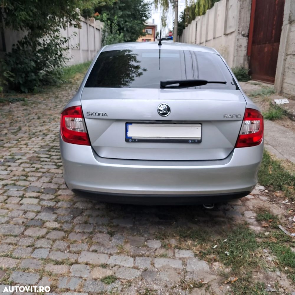 Skoda Rapid 2014 photo 4