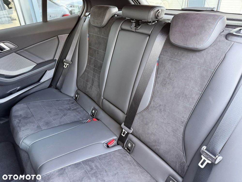 BMW Seria 1 120 - 32