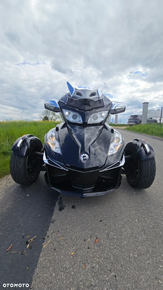 Can-Am Spyder - 3
