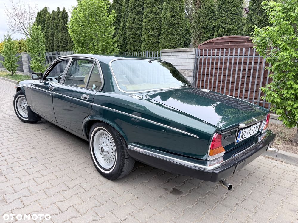 Jaguar XJ - 3