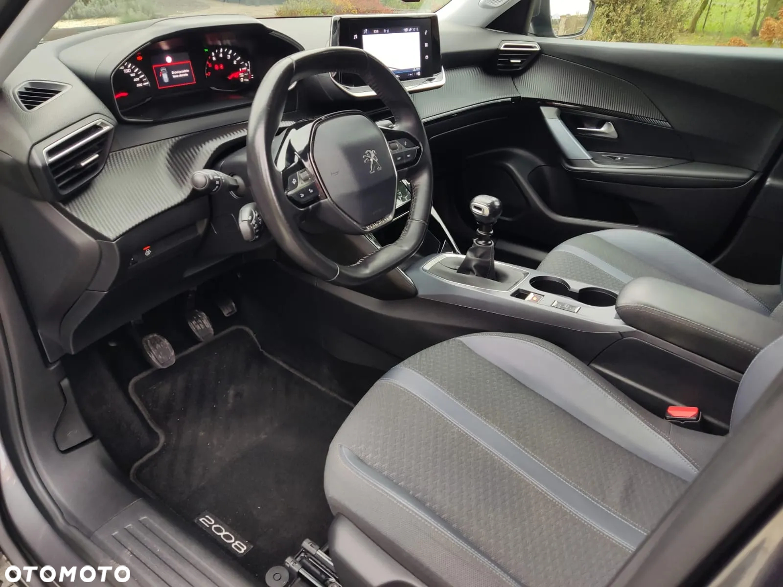 Peugeot 2008 PureTech 100 Stop&Start Allure - 22