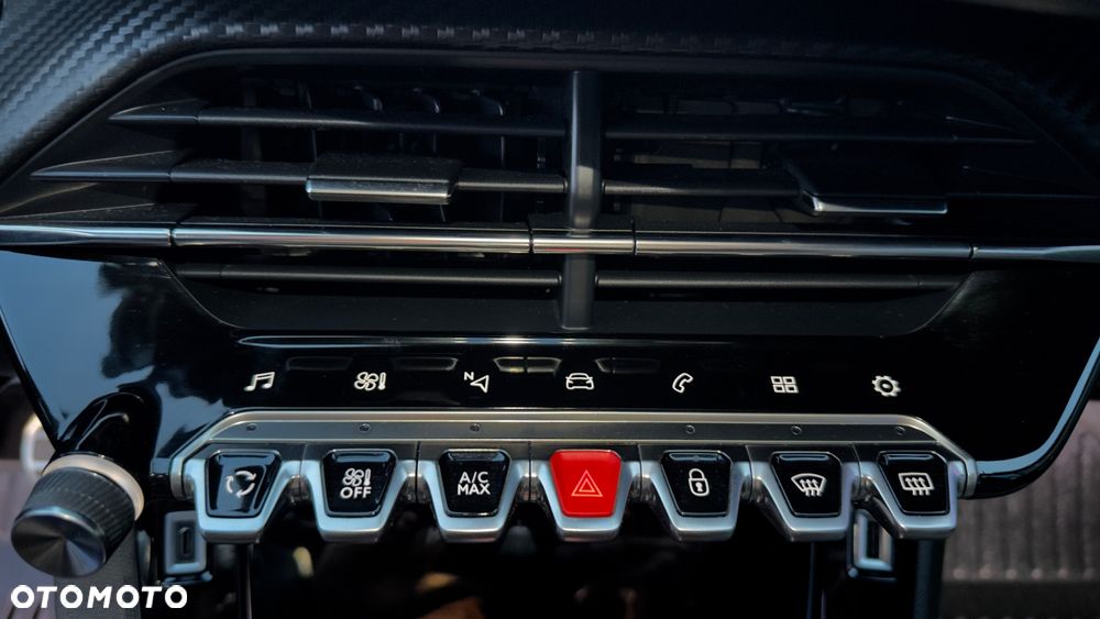 Peugeot 208 1.2 PureTech GT S&S EAT8 - 18