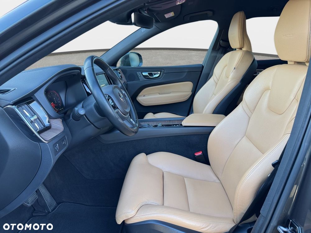 Volvo XC 60 D5 AWD Geartronic Inscription - 29