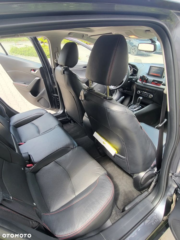 Mazda 3 - 4