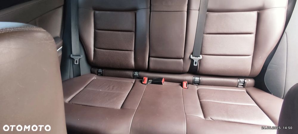 Mercedes-Benz Klasa E 350 CDI 4-Matic BlueEff - 15