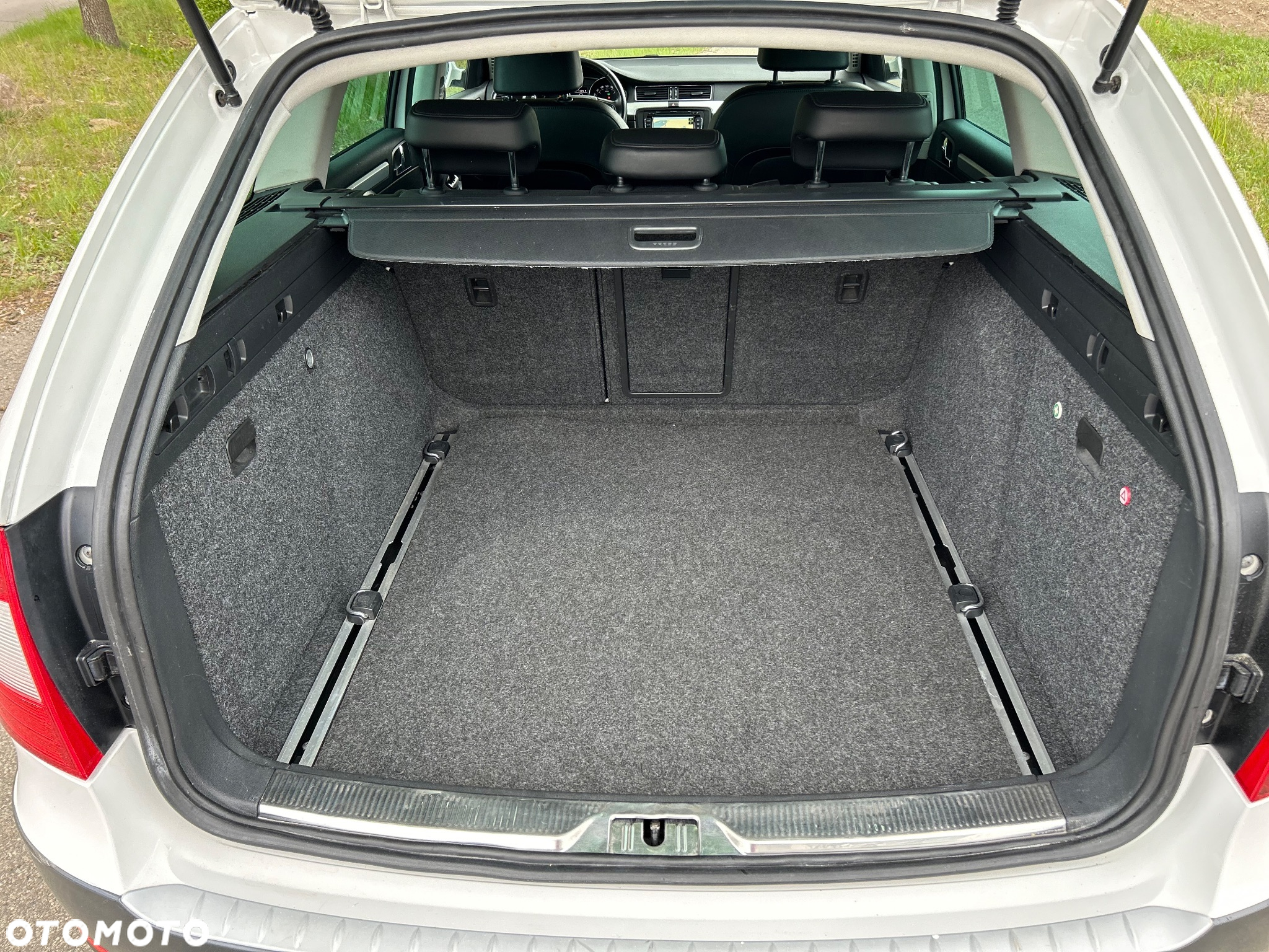 Skoda Superb Combi 2.0 TDI 4x4 DSG AllDrive - 29