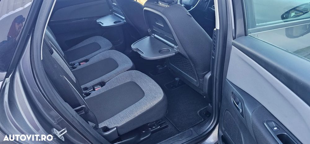 Citroën C4 Space Tourer - 8