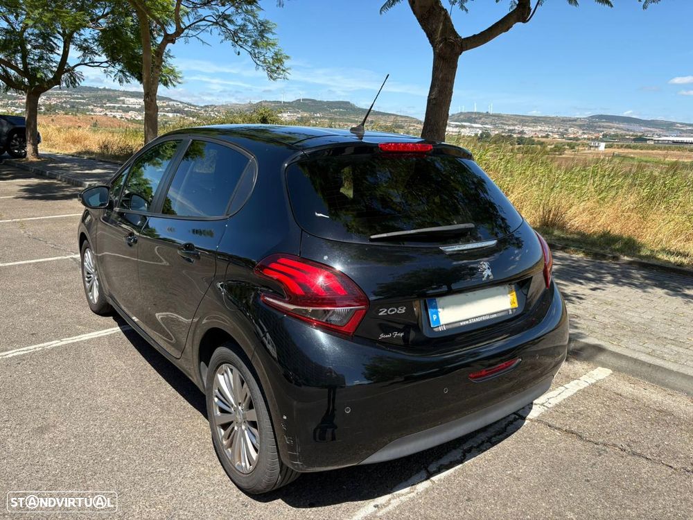 Peugeot 208 1.5 BlueHDi Signature - 5