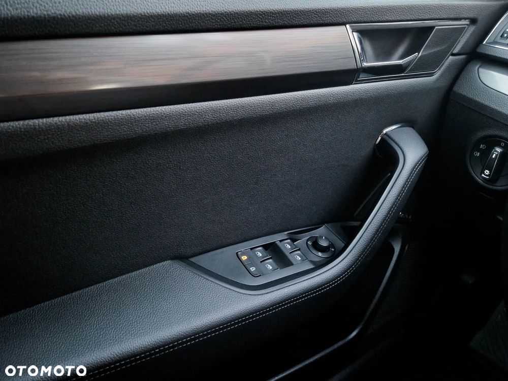 Skoda Superb 2.0 TSI Style DSG - 16