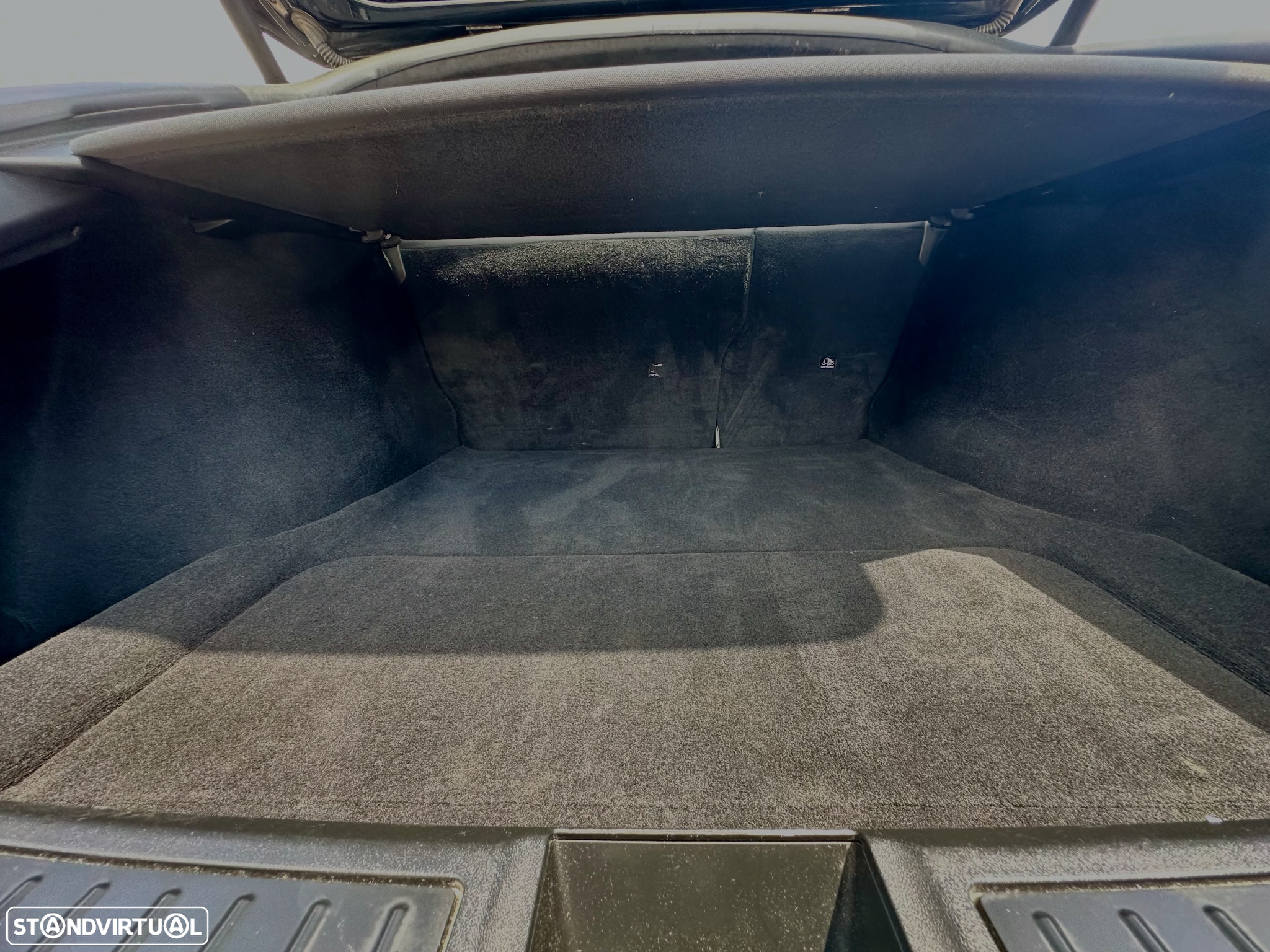 Tesla Model S - 10