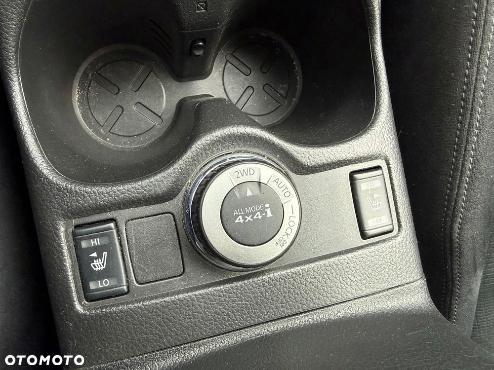 Nissan X-Trail 1.6 DCi ALL-MODE 4x4i Tekna - 29