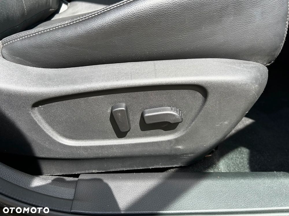 Nissan Rogue 2.5 S AWD - 27