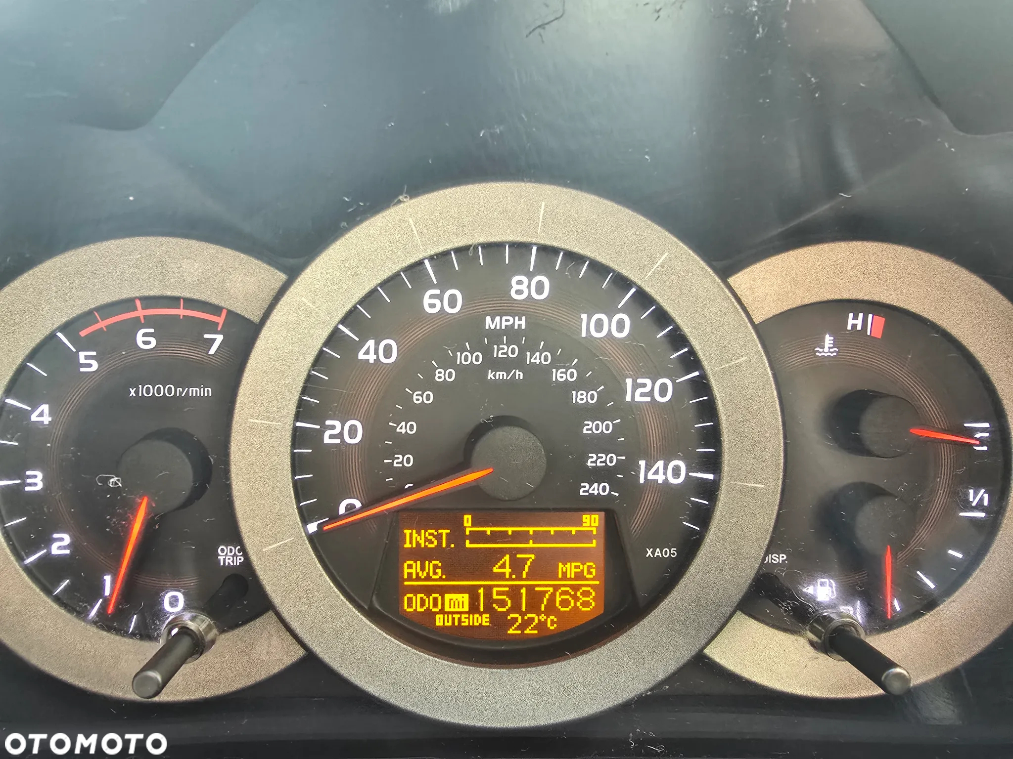 Toyota RAV4 - 10