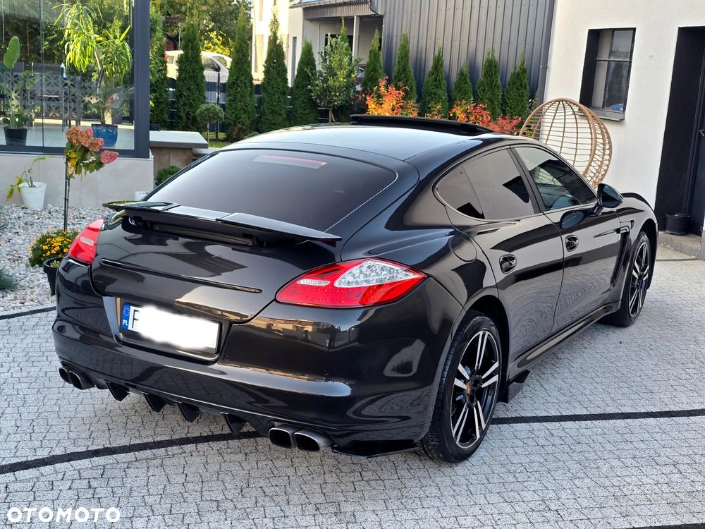 Porsche Panamera 2012 photo 4