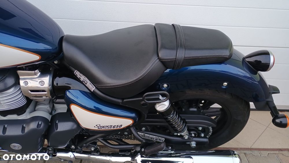 Royal Enfield Super Meteor - 18