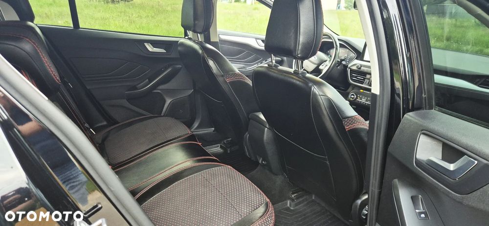 Ford Focus 1.5 EcoBlue STart-Stopp-System TITANIUM - 18