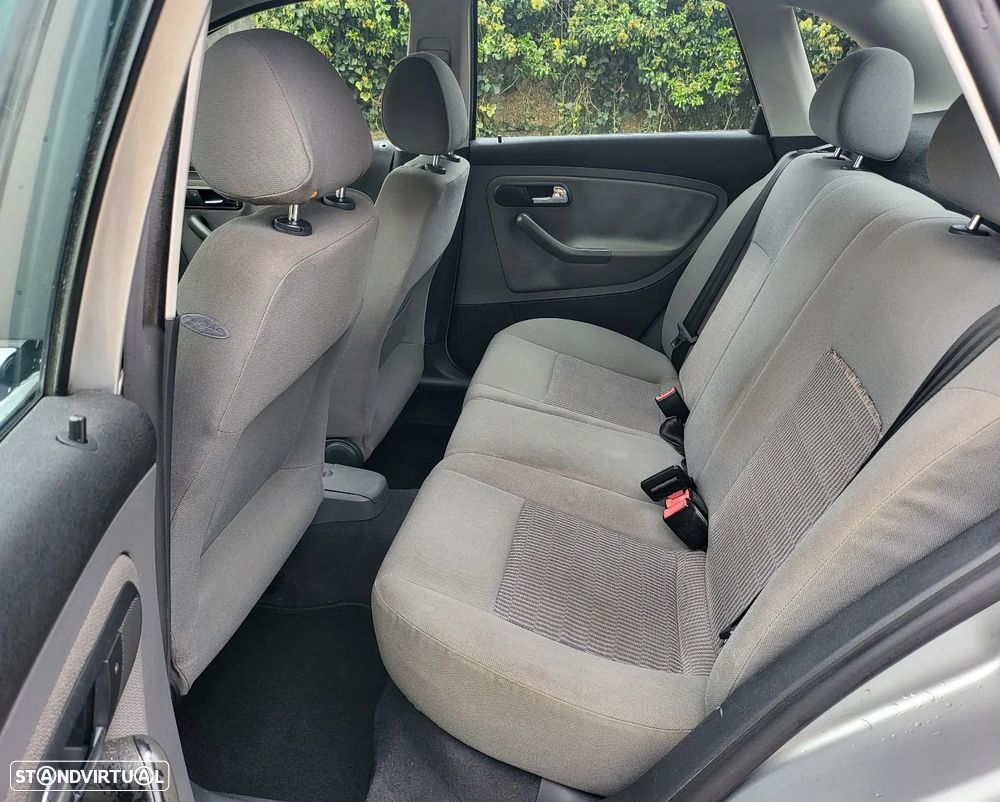 SEAT Cordoba 1.4 TDI Signo - 10