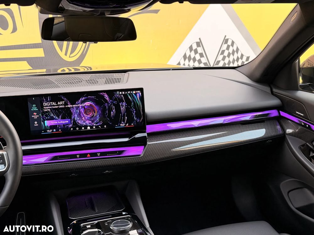 BMW Seria 5 520i AT MHEV - 11