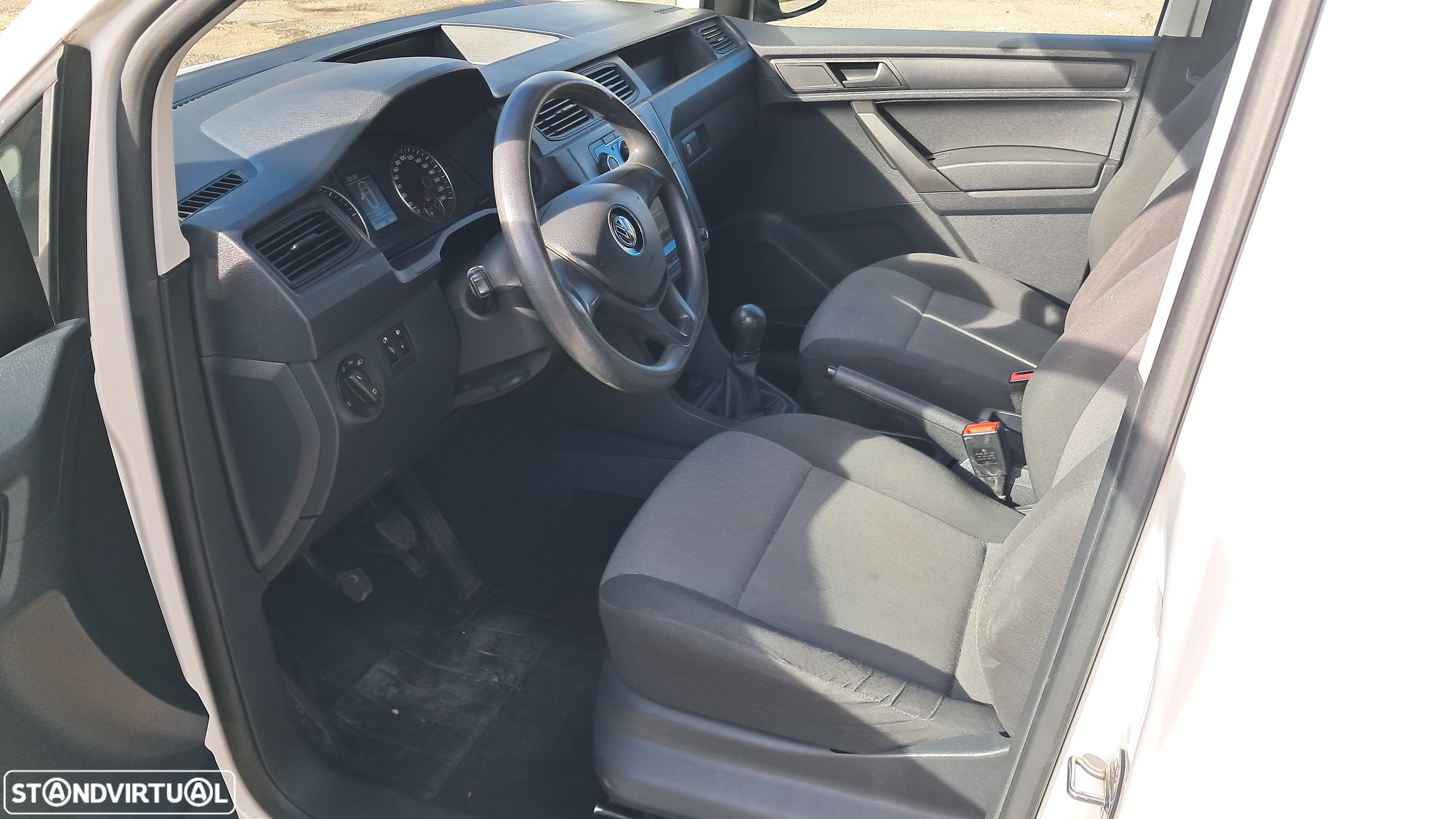 VW Caddy 1.6 tdi 75 cv - 4