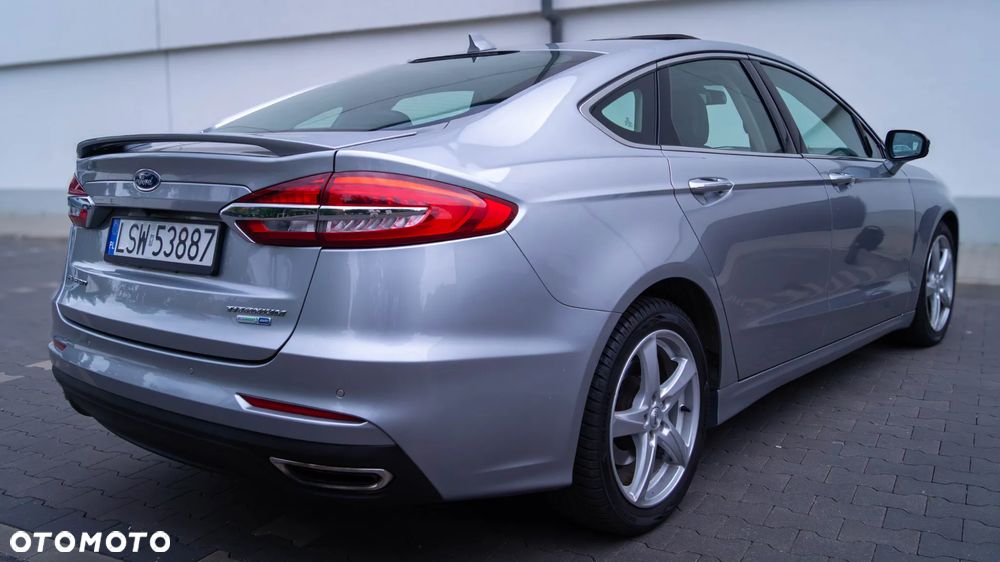 Ford Fusion - 9