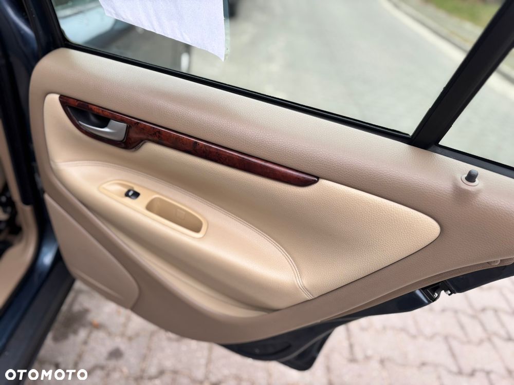 Volvo S60 2.4D Automatik Kinetic - 8