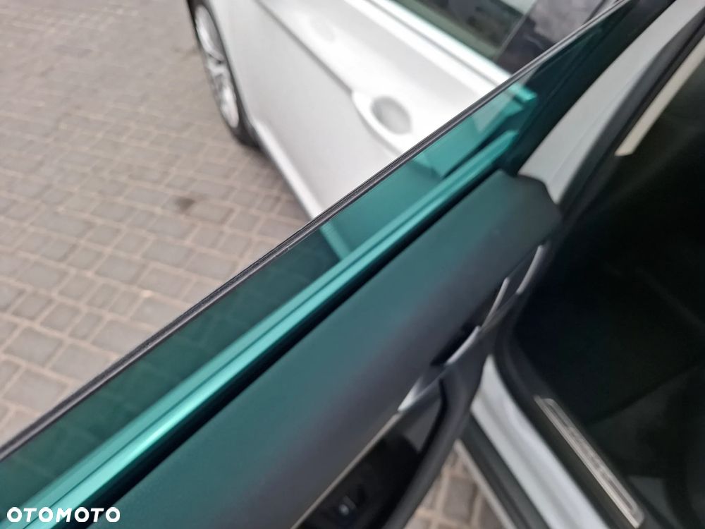 Volkswagen Passat 2.0 TDI BMT 4Mot Highline DSG - 10