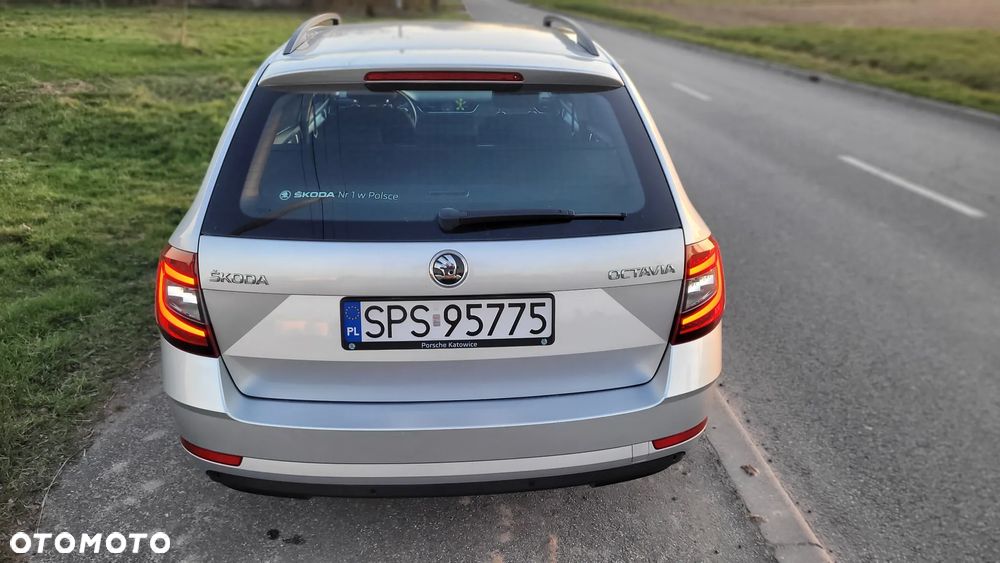 Skoda Octavia 1.6 TDI Ambition - 12