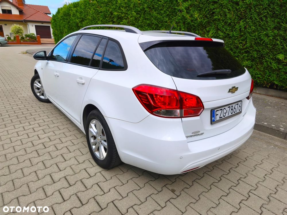 Chevrolet Cruze 1.6 LT - 11