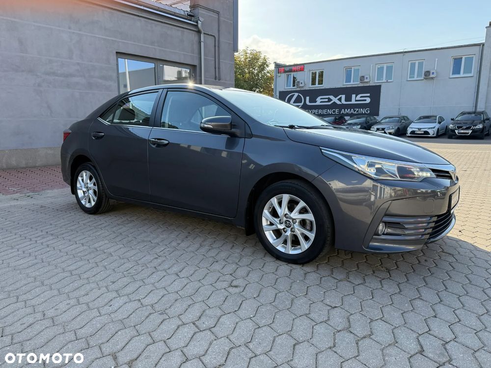 Toyota Corolla 1.6 Comfort - 1