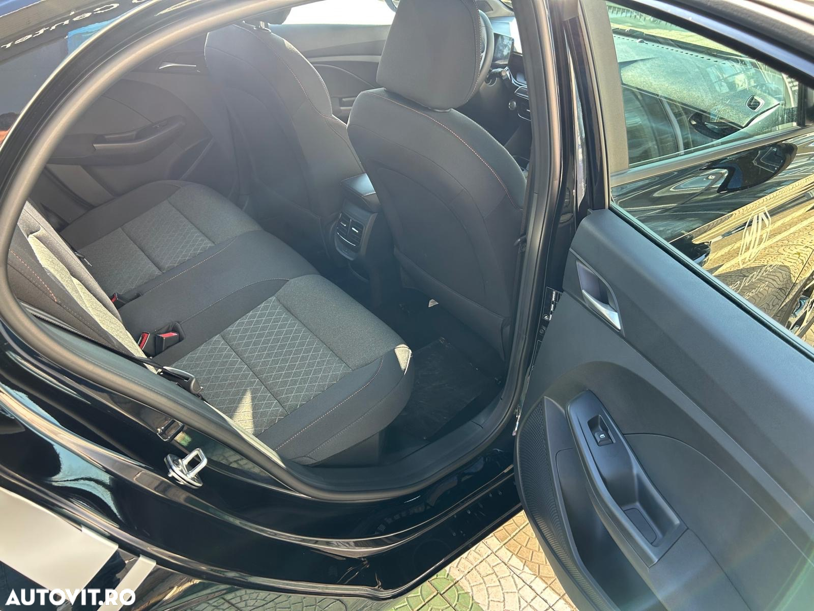 MG MG3 1.5 T GDI HEV Excite - 10