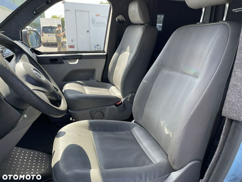 Volkswagen Transporter - 23
