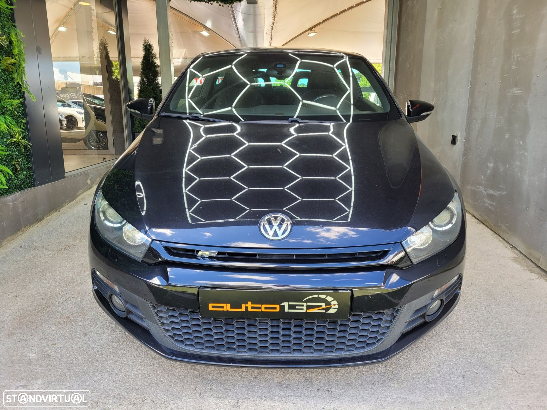 VW Scirocco 2.0 TFSi Sport DSG - 2