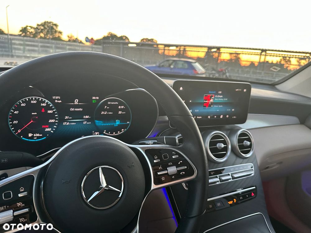 Mercedes-Benz GLC 300 4Matic 9G-TRONIC Edition Avantgarde - 6